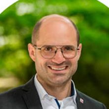 Dr.-Ing. Johannes Fütterer,<br>CEO & Founder der aedifion GmbH<br><br>aedifion wurde als Spin-off der RWTH Aachen gegründet und bietet seither Software-Lösungen zur Dekarbonisierung von Gebäuden an.