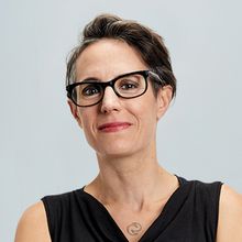 Caroline Sturm,<br>Senior Consultant, M.O.O.CON